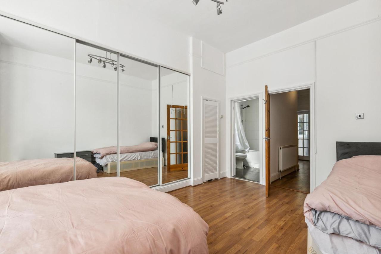 Cozy Wimbledon Apartment London Eksteriør bilde